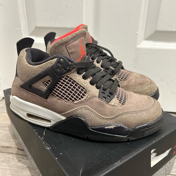 Jordan 4 retro taupe haze